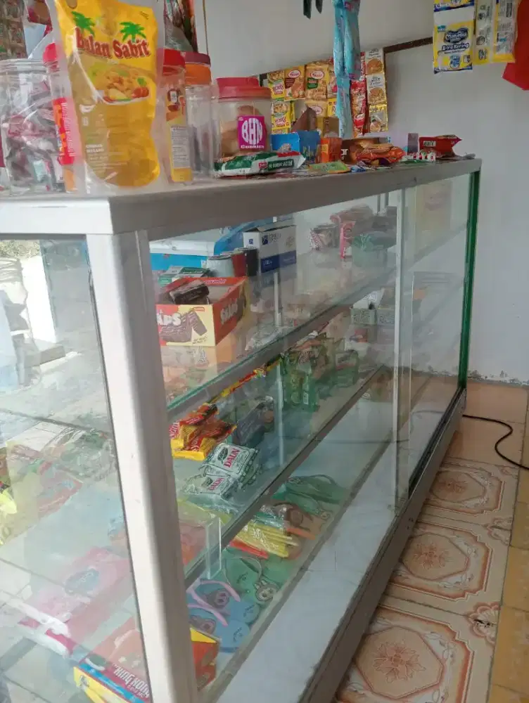 Dijual Etalase bekas