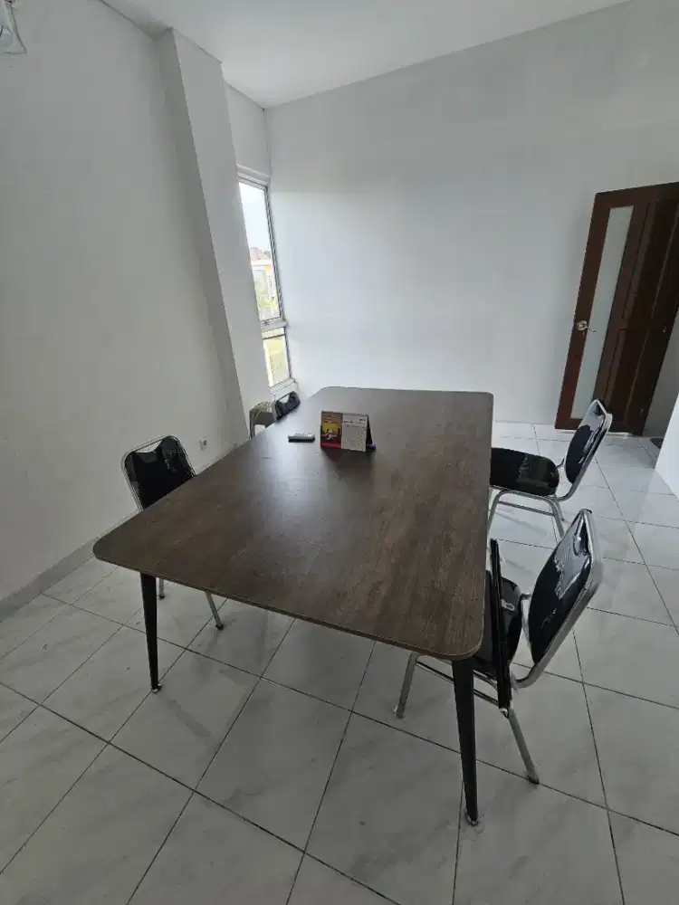 MEJA KANTOR / MEJA BELAJAR + KURSI PAKET 4 MEJA DAN 2 KURSI KANTOR