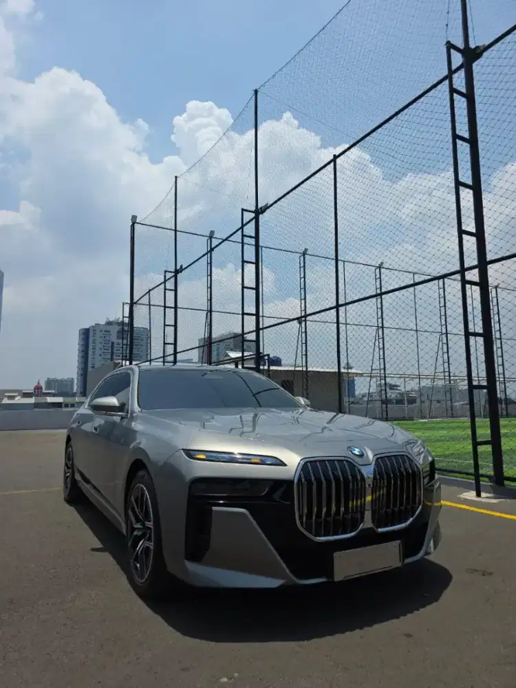 Bmw 735LI Tahun 2023