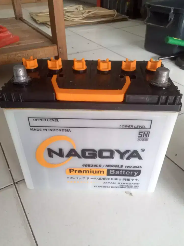 Jual aki mobil bekas/second