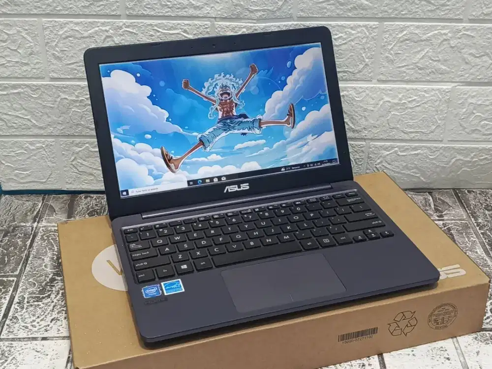 Asus Vivobook 12 E203MAH Celeron N4000 RAM 4GB HDD 500GB