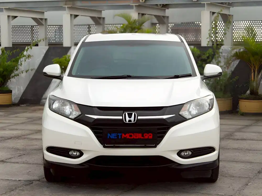 HONDA HR-V E 1.5 CVT 2016 - PUTIH