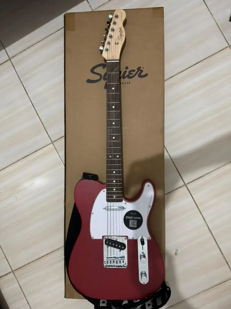 Squier Telecaster Debut