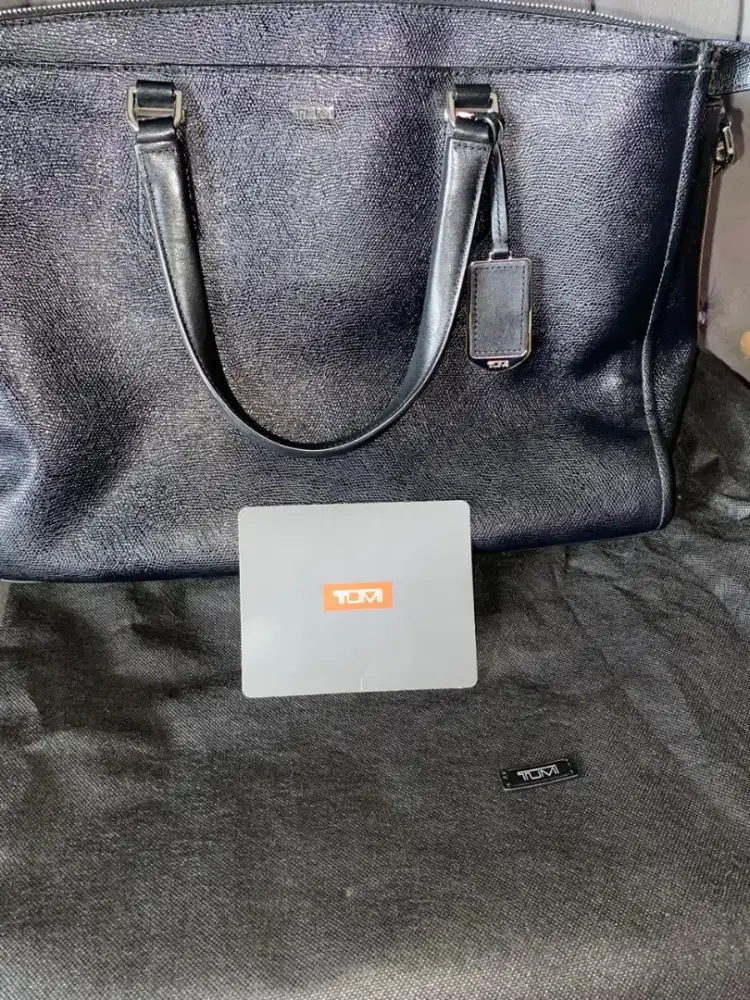 Tas tumi Sinclair Nina commuter brief