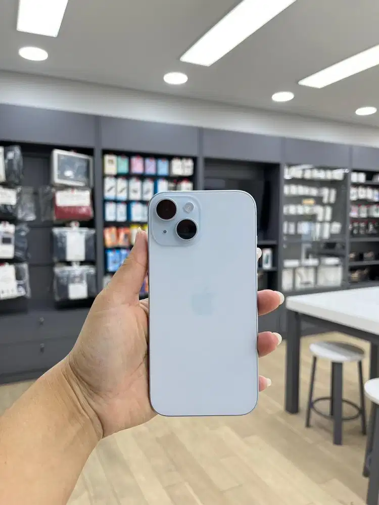 iPhone 15 128 (Baru)