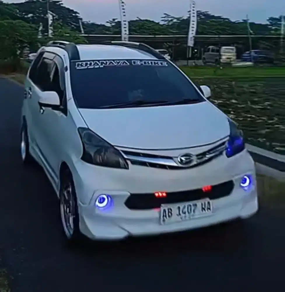 Daihatsu Xenia B.U