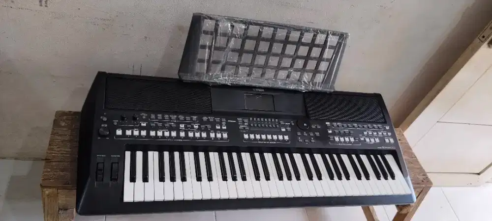 Keyboard yamaha psr sx600