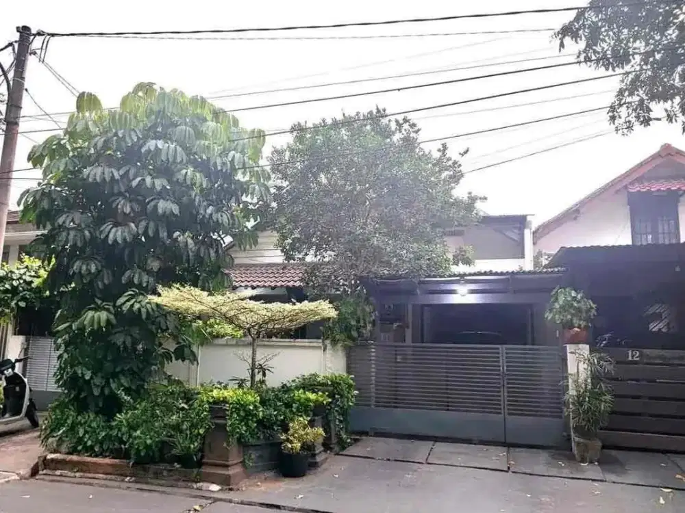DIJUAL RUMAH 2 LANTAI NYAMAN LUAS DI SEKTOR 2 BINTARO JAYA TANGSEL