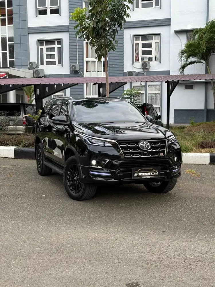 TOYOTA FORTUNER 2.8 GR SPORT 2023