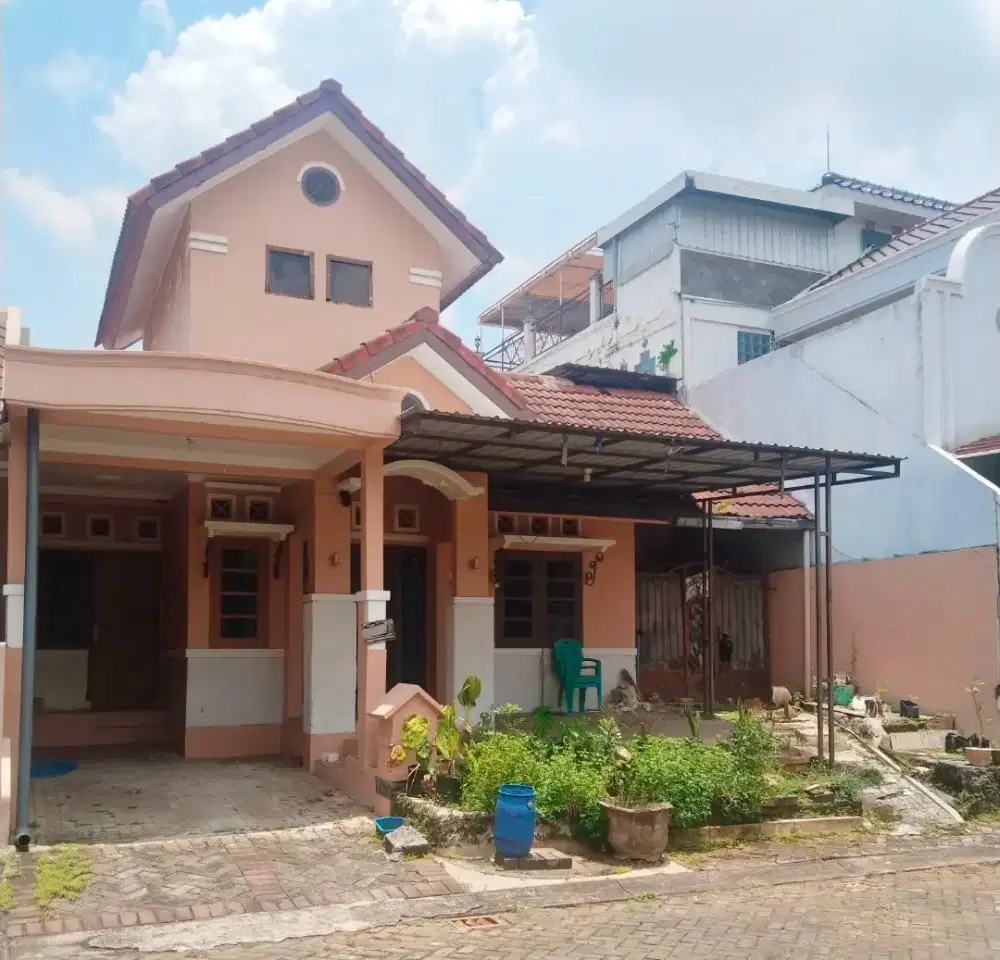 Rumah LT 168 M² Di Graha Taman Bunga Bsb city