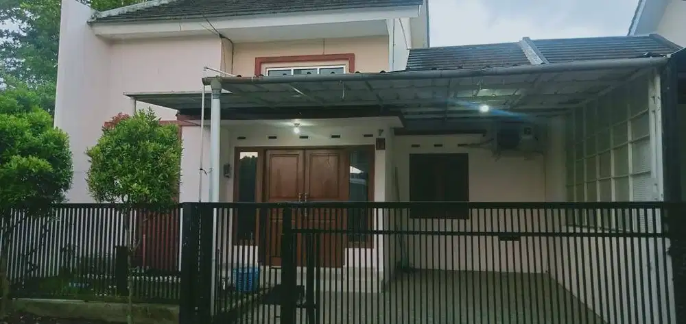 DISEWAKAN RUMAH SIAP HUNI DI KOMPLEK BUMI PARAHYANGAN TASIKMALAYA