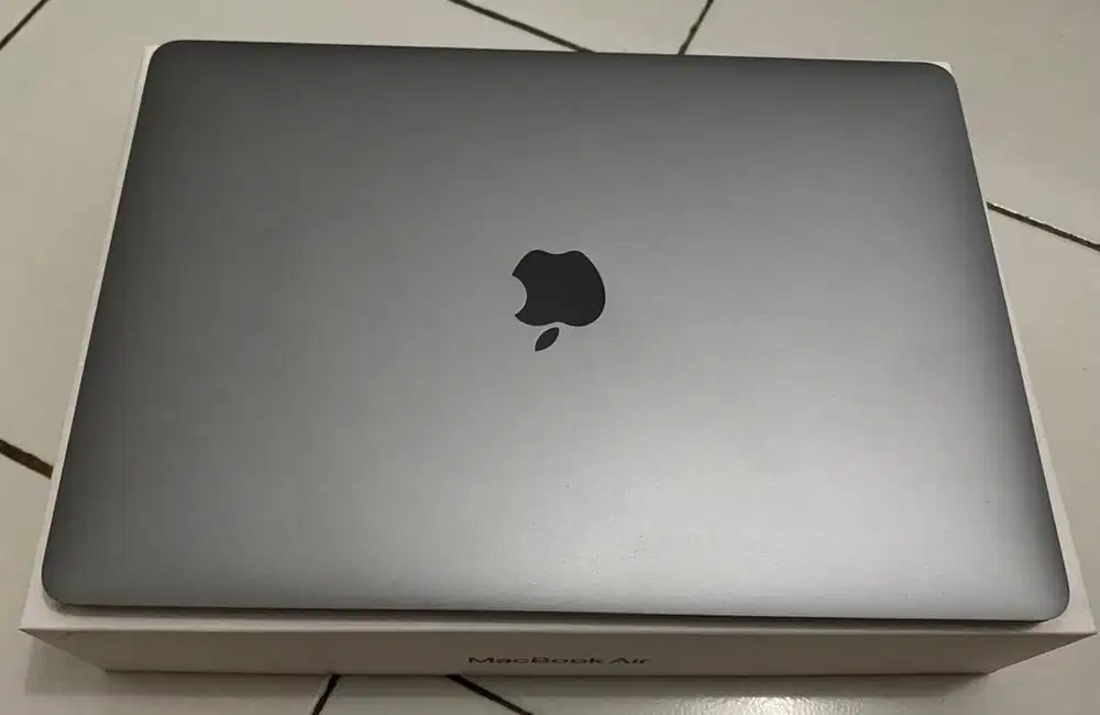 Apple Macbook air M1