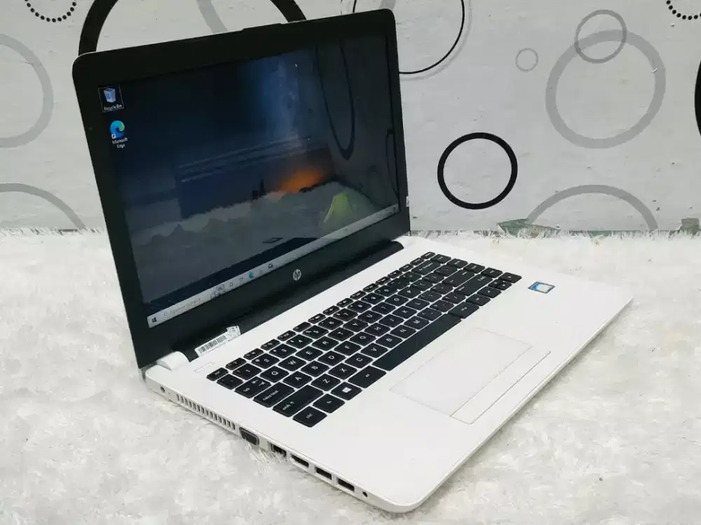 Laptop siap pake