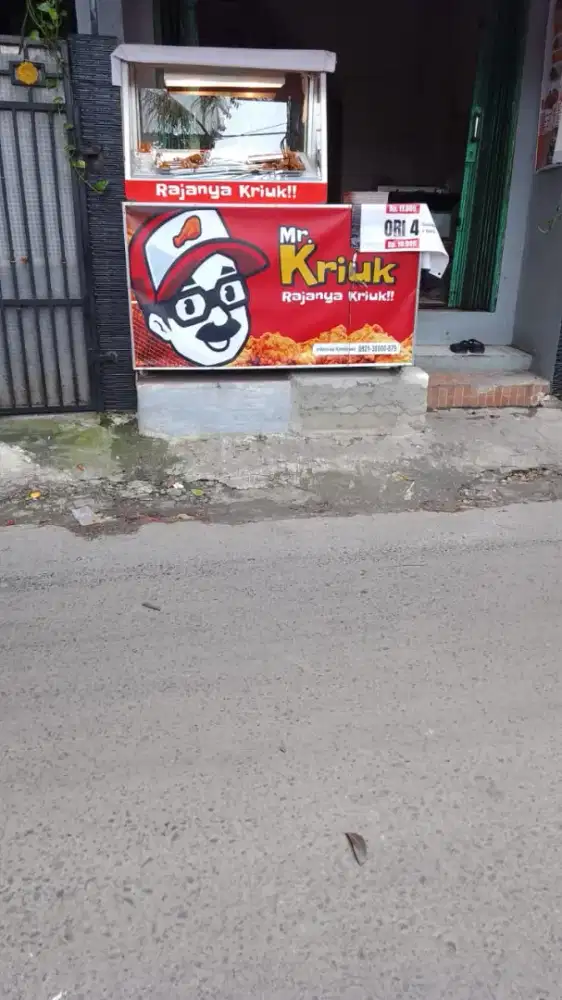 Di cari kariawan untuk chiken khusus buat laki laki