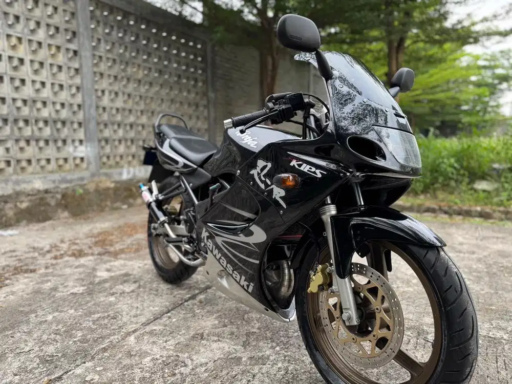 Ninja RR OLD 2010 ( warna hitam )