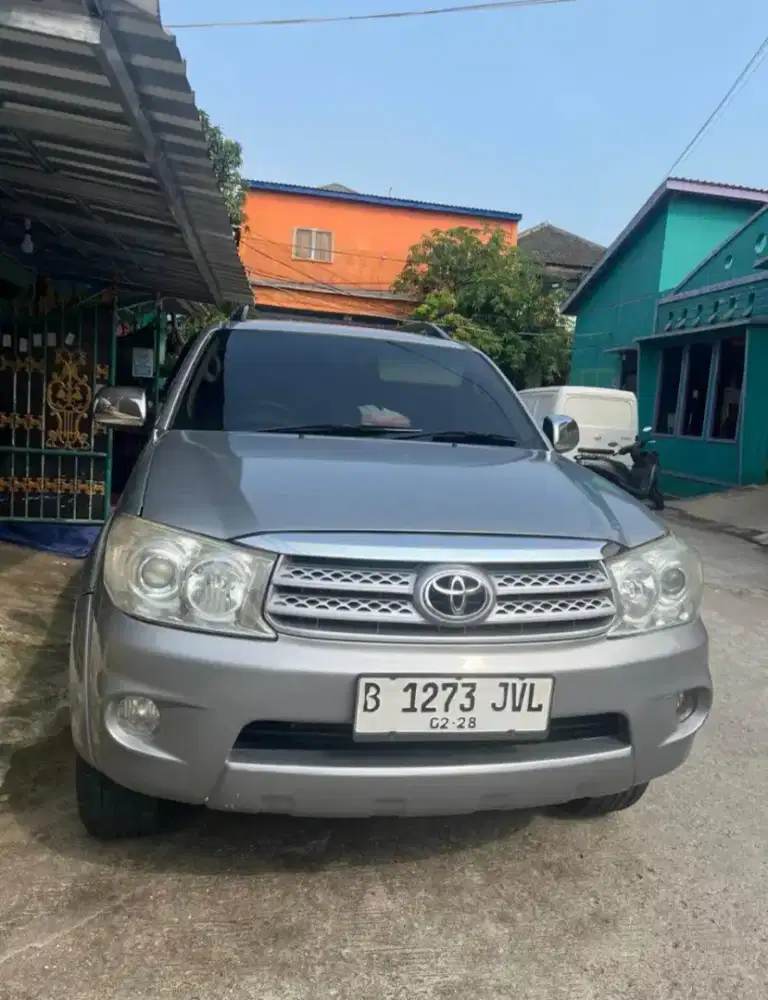 Fortuner G Lux 2.7 Thn 2005 pakai Pribadi.