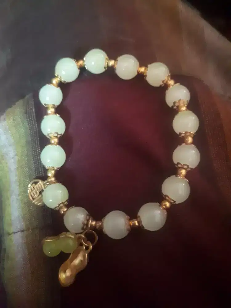 Gelang batu giok antiq