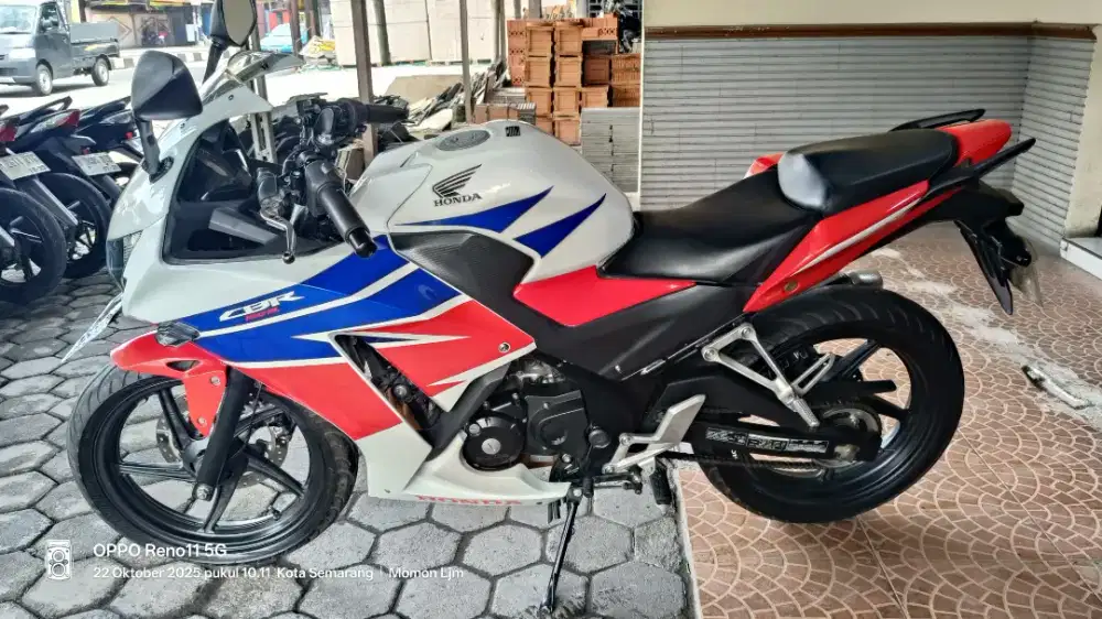 Honda CBR 150 R 2016