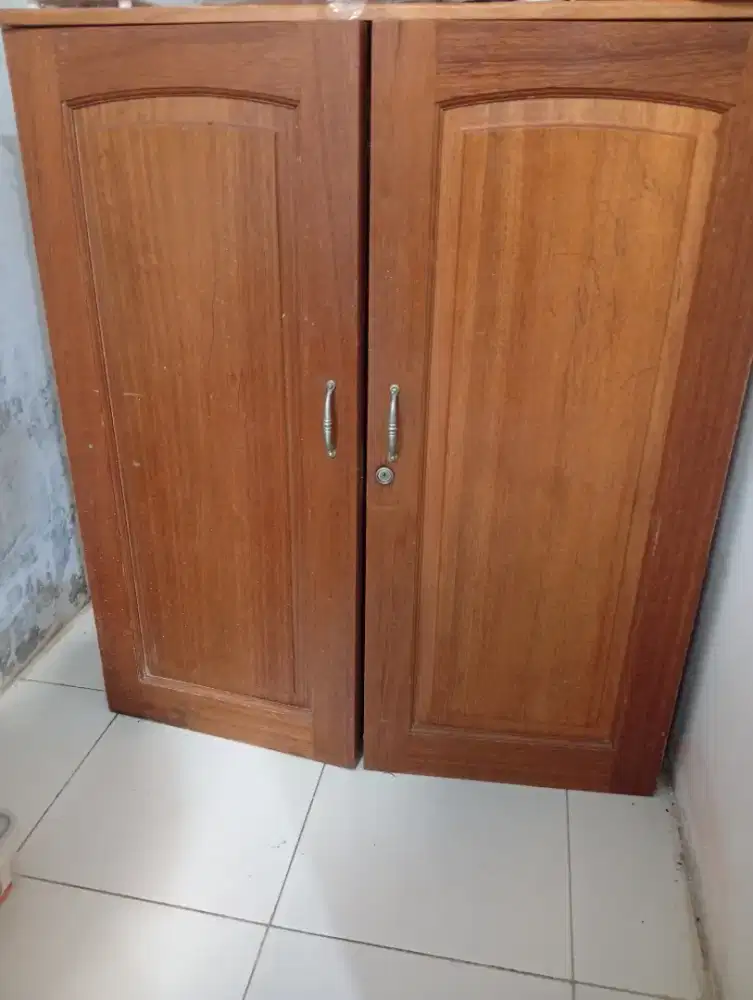 Dijual lemari kayu jati 2 pintu
