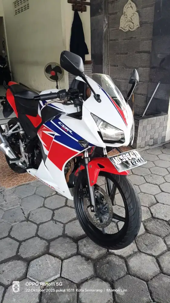Honda CBR 150 R 2016