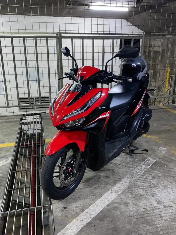 Vario 2024 gen 2 warna hitam istimewa
