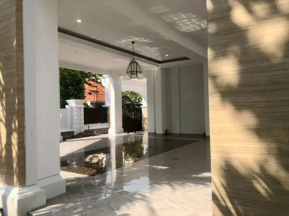 Rumah Mewah PUSAT KOTA Jl. COKROAMINOTO DEKAT Raya Darmo NEW GRESS MEWAH