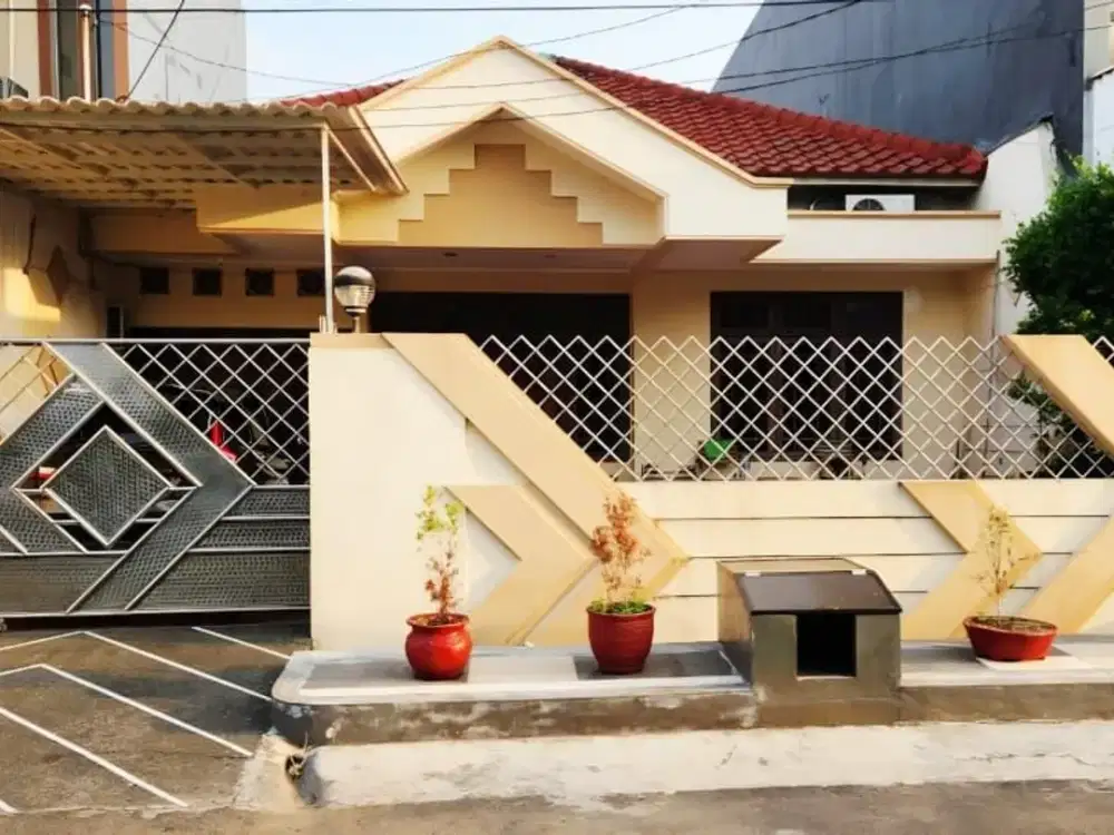 HITUNG TANAH MURAHHH Rumah Siap Huni Di Kertajaya Indah Timur STRATEGIS