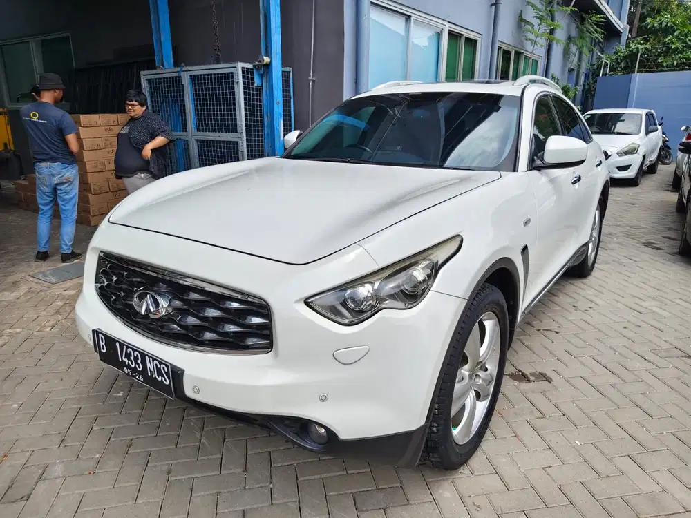 Infiniti FX37 3.700 4x4 A/T 2011