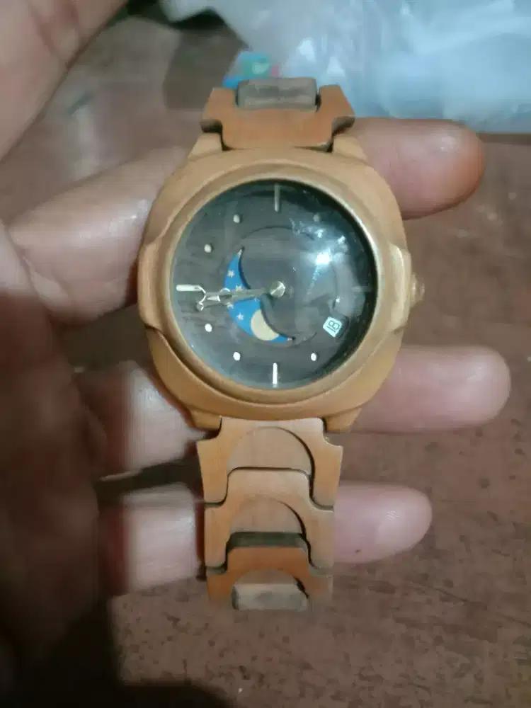 Jam tangan matoa rakai