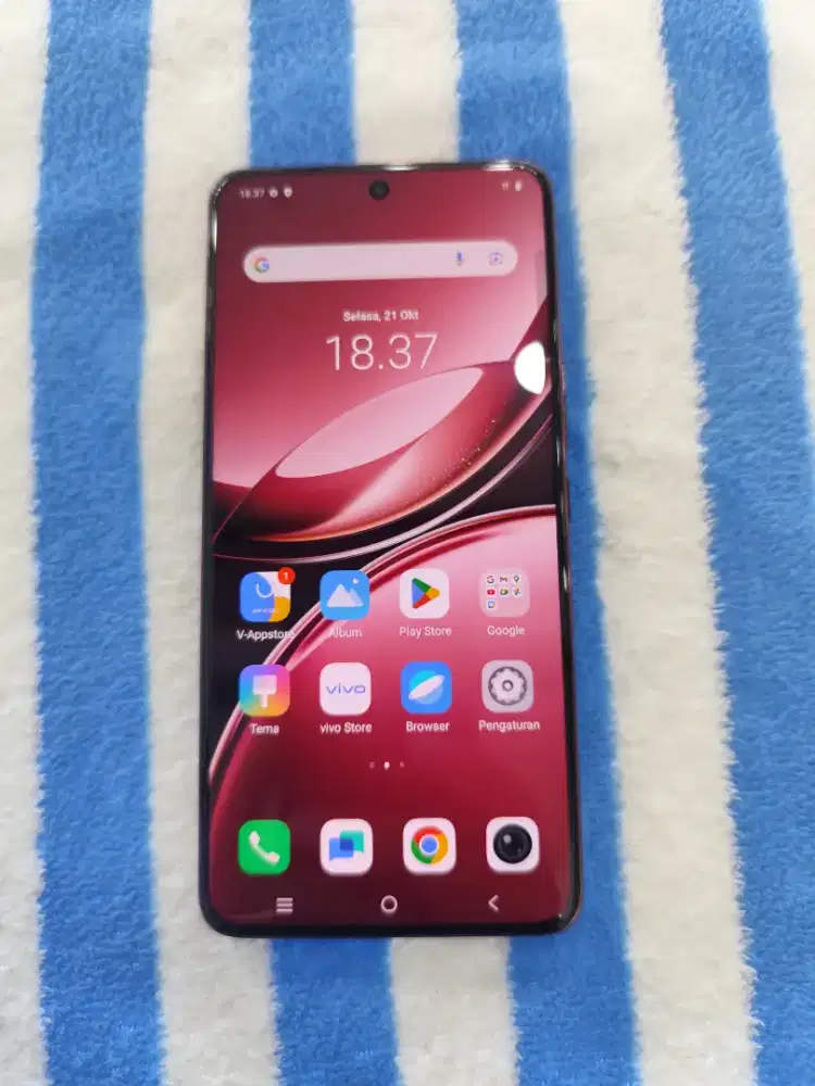 Hp Second Vivo V50 5G Ram 12/256GB Resmi Garansi Fullset Ori Mulus