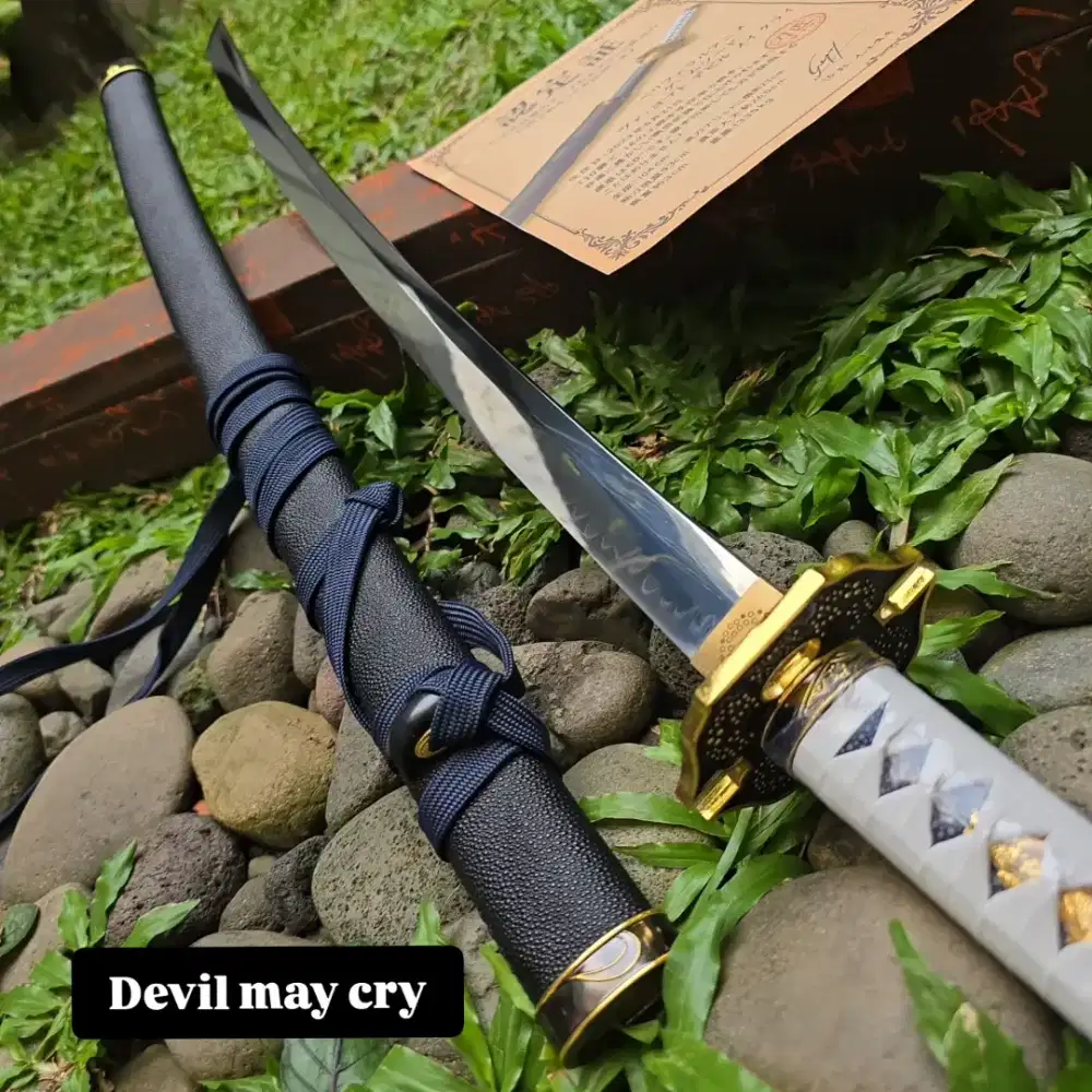 PEDANG samurai koleksi hobby game YAMATO DEVIL MAY CRY HI END EDITION