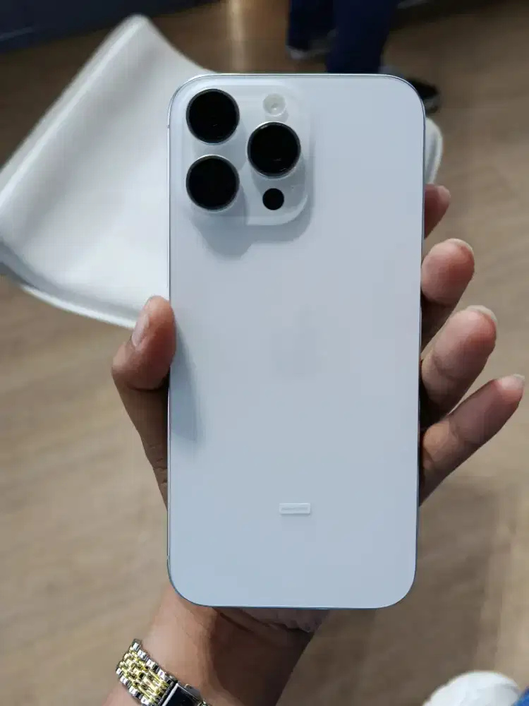 Iphone 15 basic Dan 15 Plus Ready Garansi Resmi semua