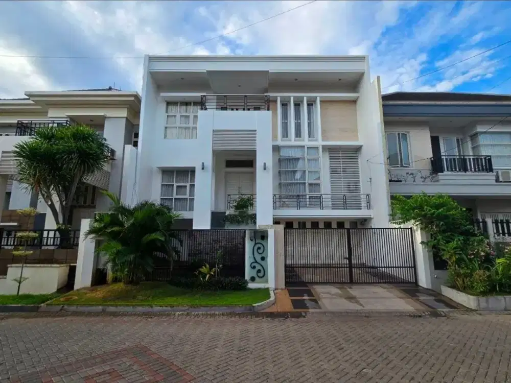 Rumah Araya 1 GALAXY BUMI PERMAI MINIMALIS SIAP HUNI garasi 4, carport 2