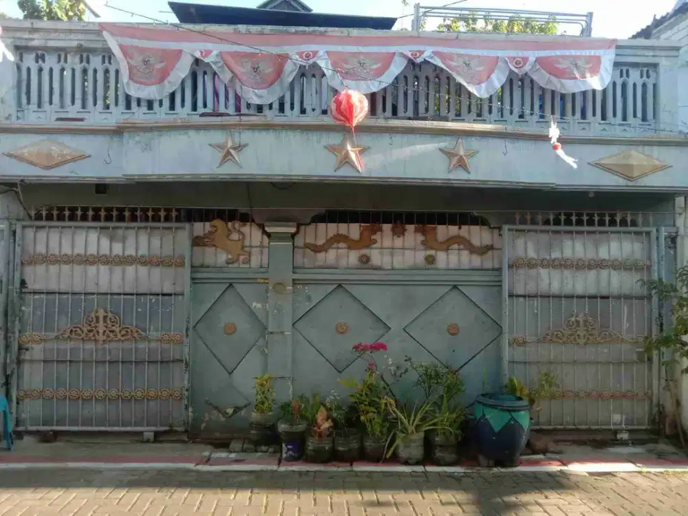 RUMAH 2 LANTAI DI PERUMAHAN CITRALAND BRINGIN SURABAYA