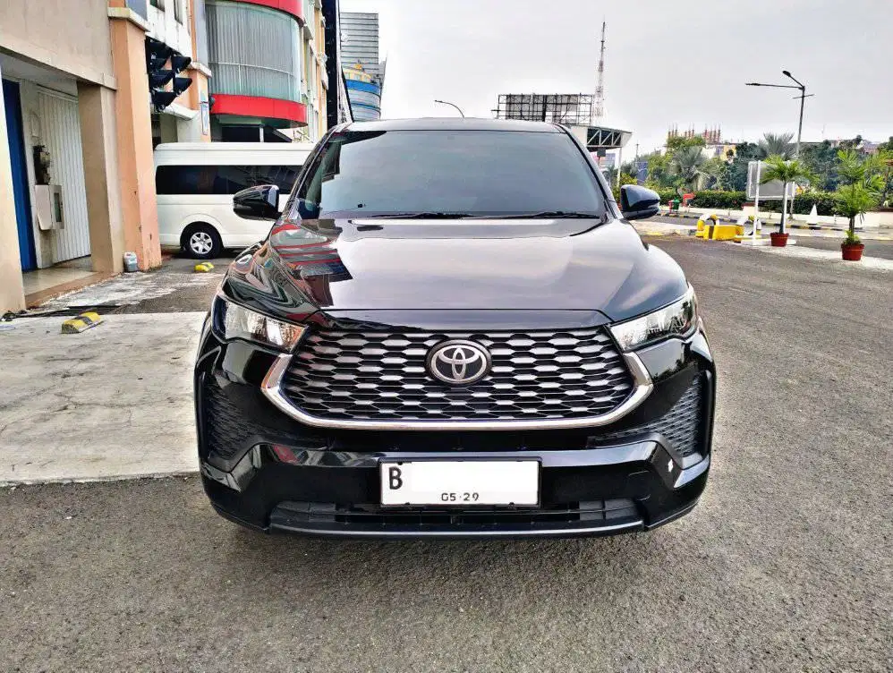 Toyota Zenix G Hybrid HV AT 2024