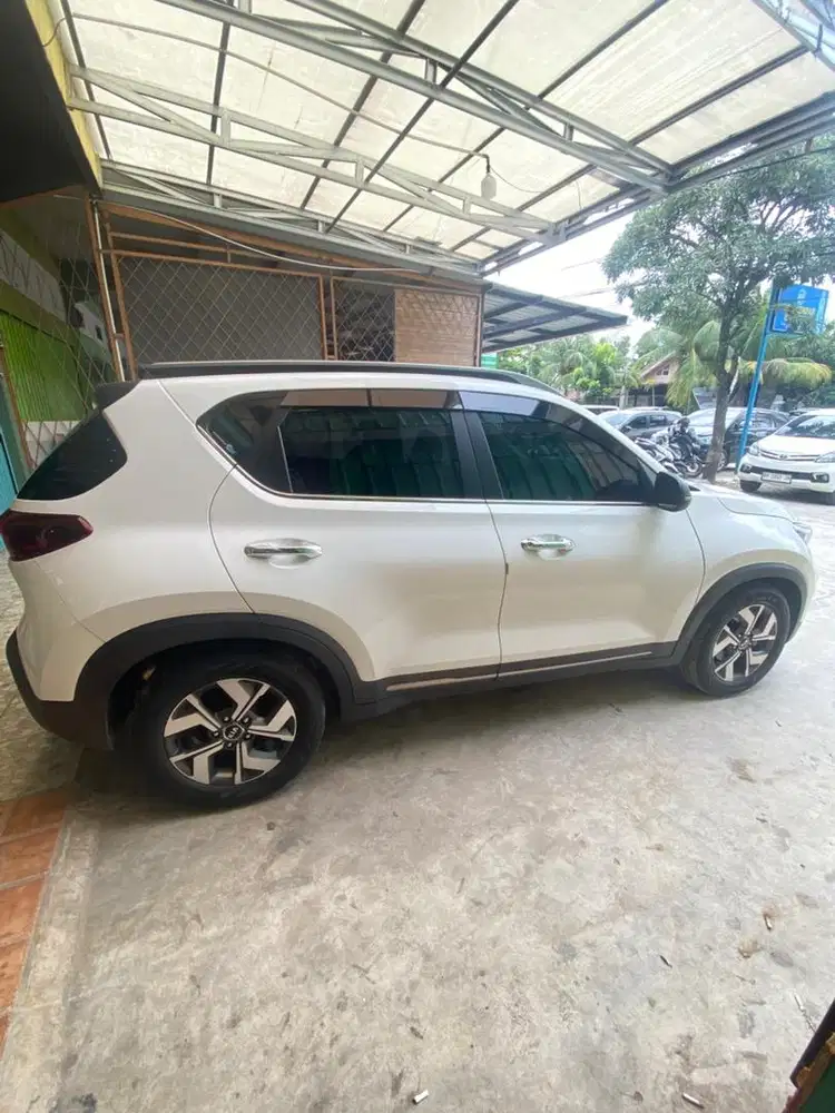 KIA SONET TYPE TERTINGGI 2021