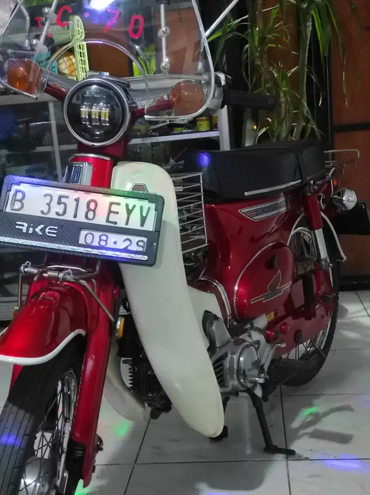 Honda c 70 klasik