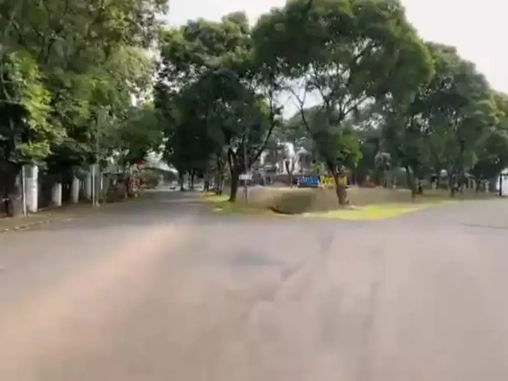 Dijual Tanah Kavling Murah Dekat Danau di Kawasan Elite Ciracas