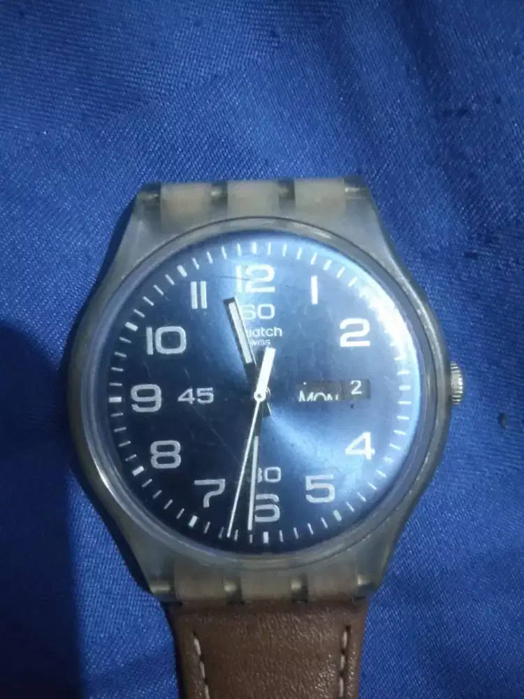 Jam tangan pria SWATCH