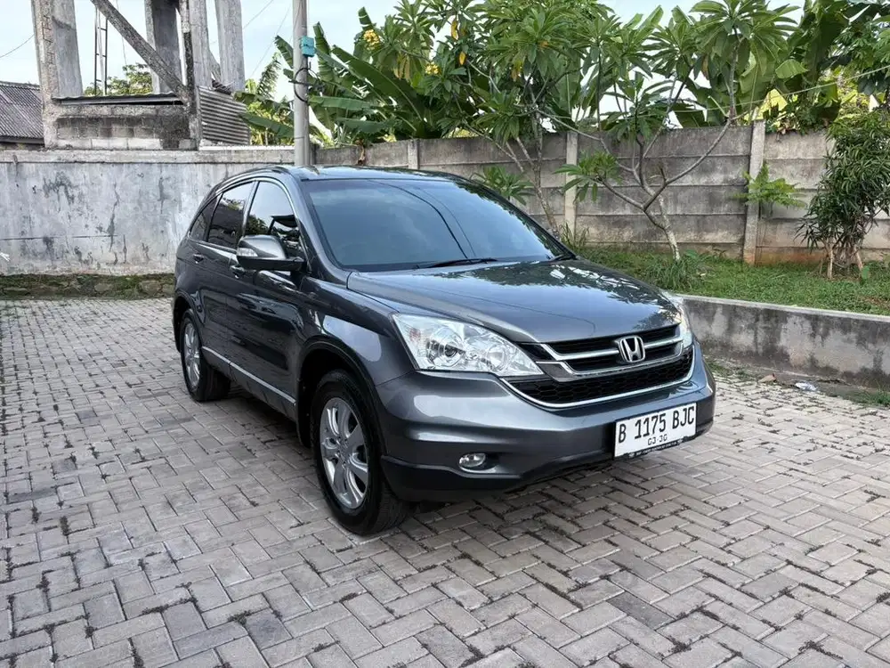Honda Crv 2.0 At Abu Abu 2010 Mulus Rawatan Km Rendah Siap Pakai