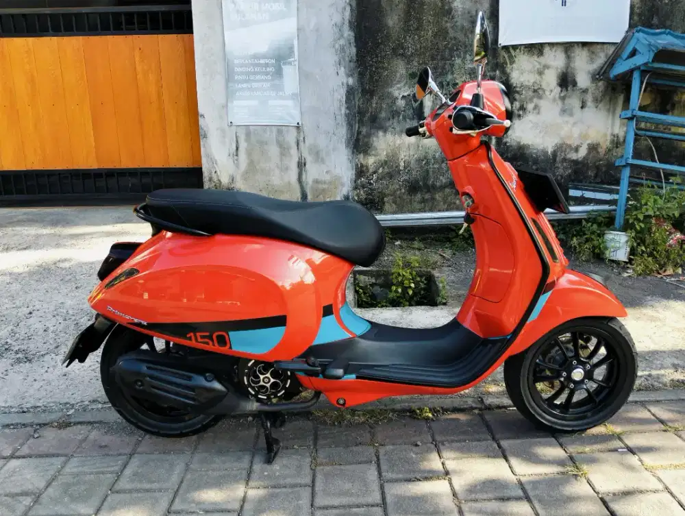 Vespa Primavera ABS limited edition