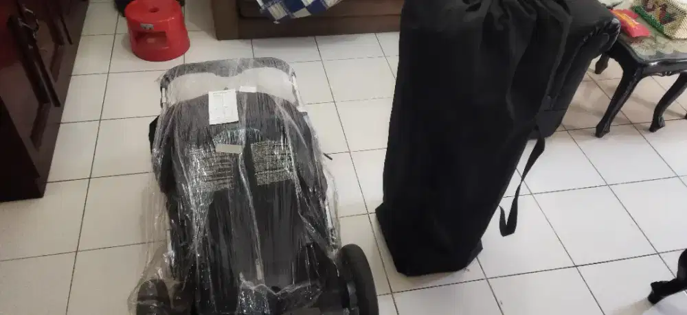 Stroller dan Baby Box Nuna Kuat dan Bersih seperti Baru Malang Raya