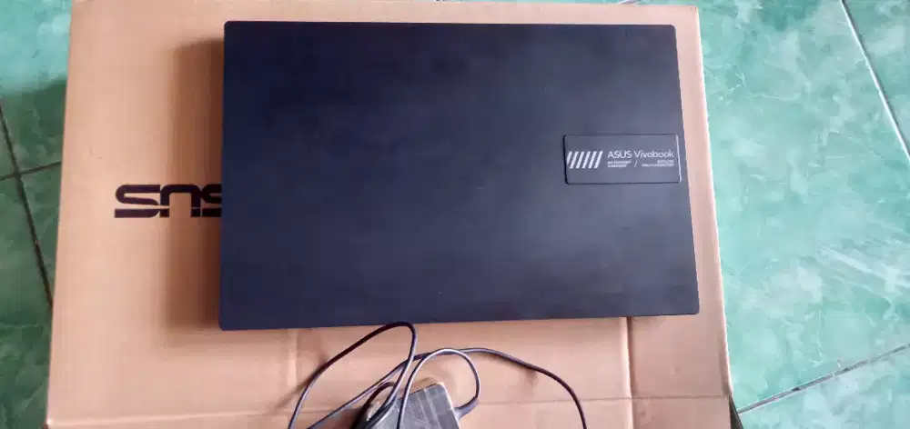 Laptop asus vivobook slim
