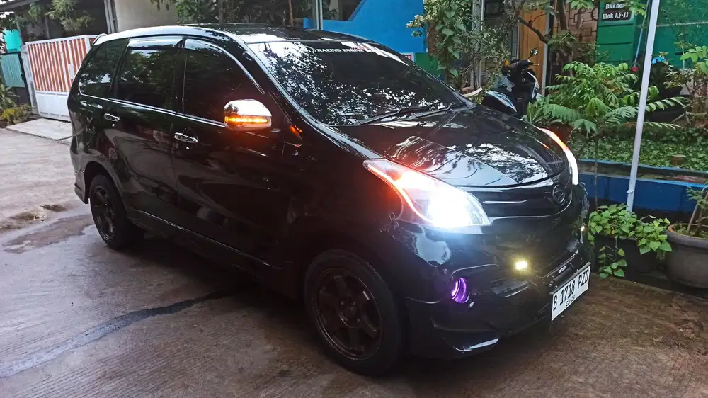 Daihatsu Xenia 2013 Bensin