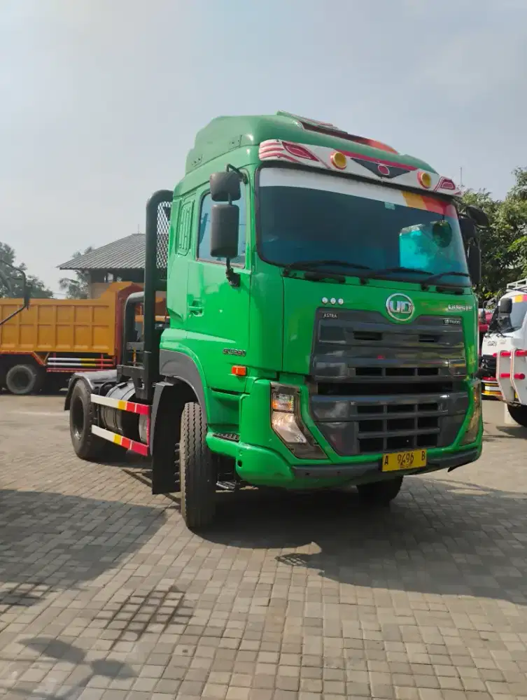 Nissan UD Trucks Quester GKE 280 2018 Head Tractor 4X2