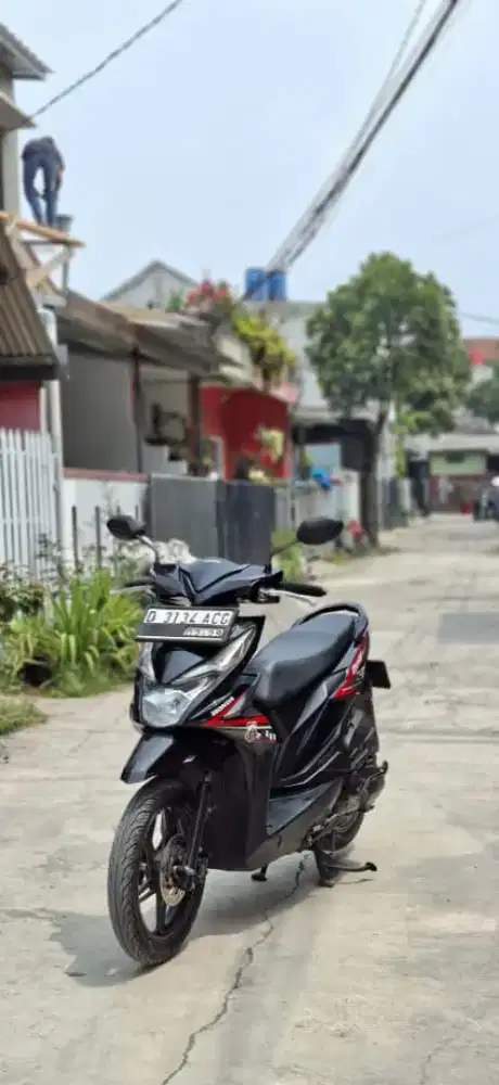 Honda Beat 2019 
Warna Hitam