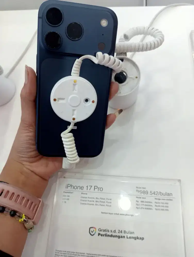 Segampanh Itu Dapatkan Iphone 17 pro Pakai Home Credit Cukup KTP Saja