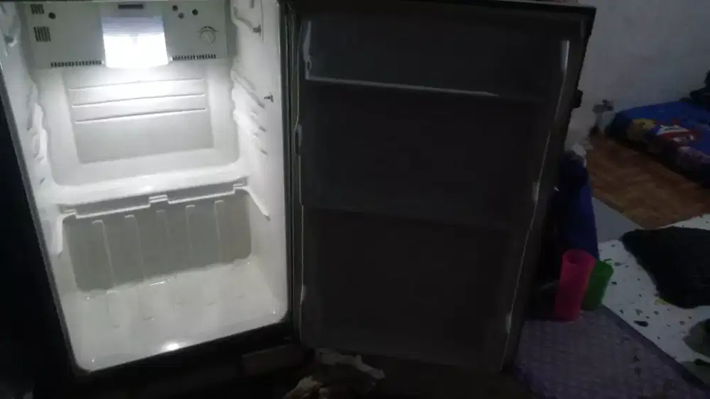 Kulkas 2pintu merk sharp
