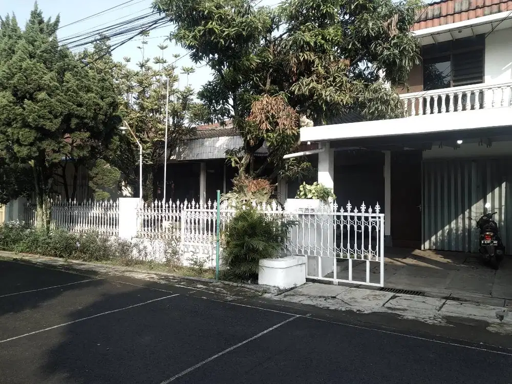 Rumah dijual posisi strategis di jantung kota bandung