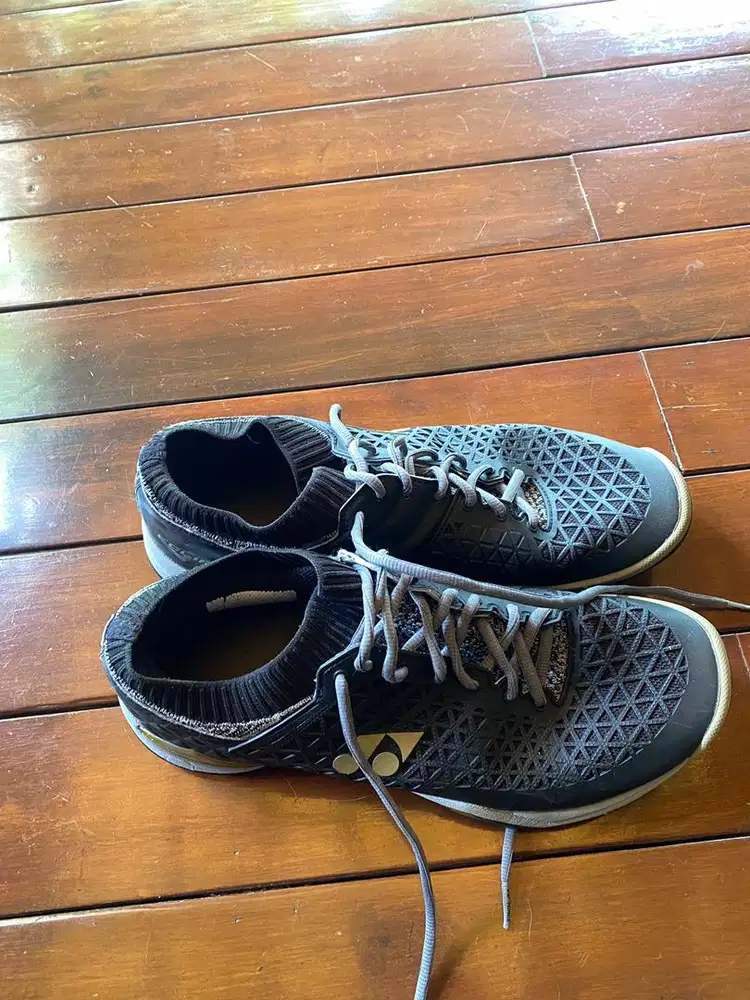SEPATU YONEX ECLIPSION Z MEN